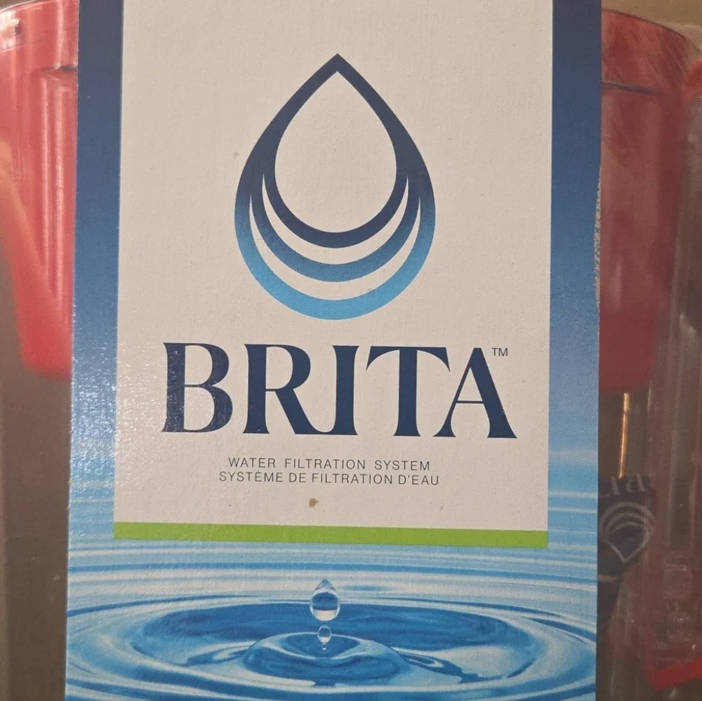 New Brita Elite 6-Cup Red Water Pitcher 1 Pack Clean Filter Smart Filter Alert